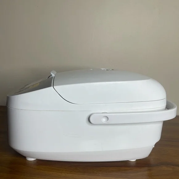 Panasonic Microcomputer SR-ZE105 Japanese Rice Cooker & Multi-Cooker Tested - Picture 3 of 9